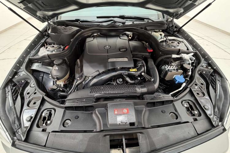 Used Mercedes-Benz CLS 2015 CLS 260 Engine Bay