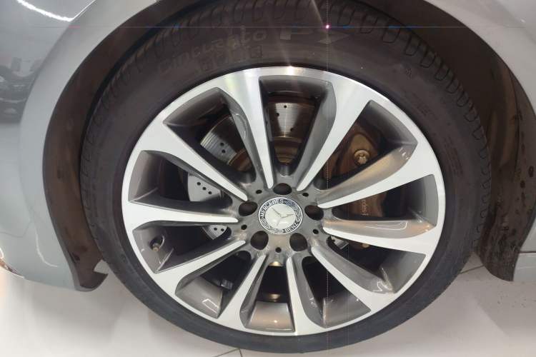 Used Mercedes-Benz CLS 2015 CLS 320 Exterior 4