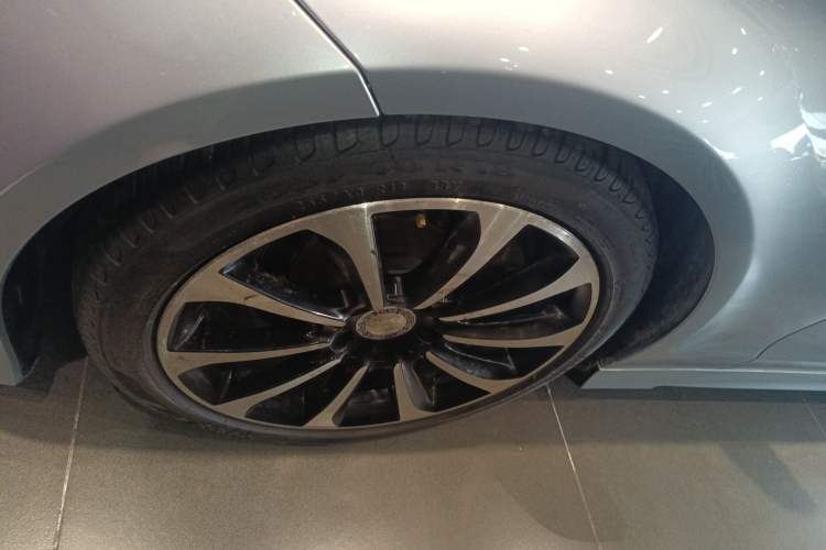 Used Mercedes-Benz CLS 2015 CLS 320 Exterior 4