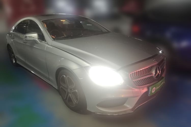 Used Mercedes-Benz CLS 2015 CLS 260 Front Right 45 Deg