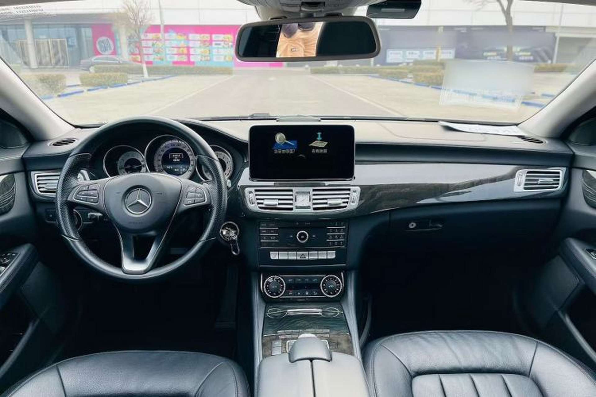 Used Mercedes-Benz CLS 2015 CLS 260 Interior 1