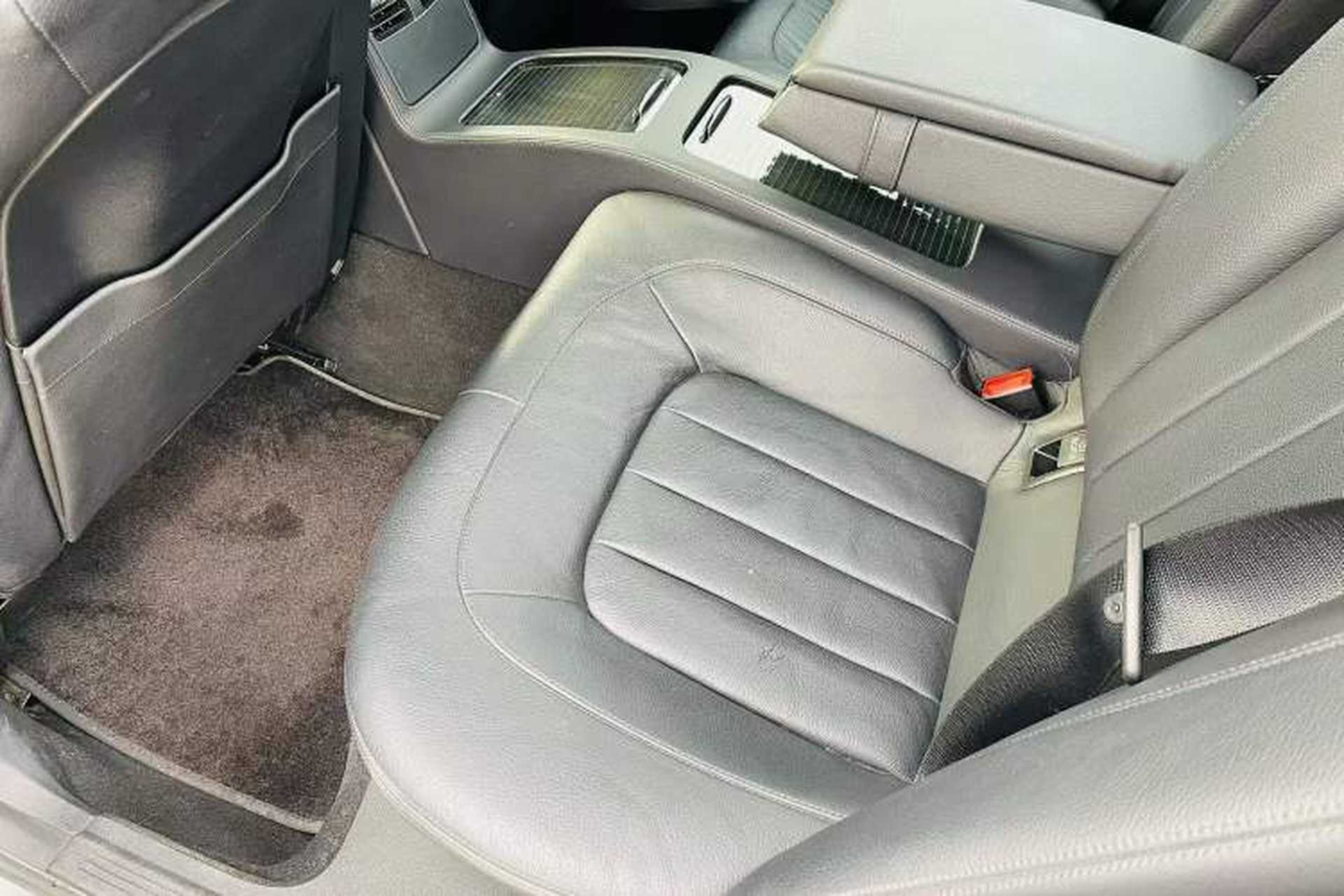 Used Mercedes-Benz CLS 2015 CLS 260 Interior 8
