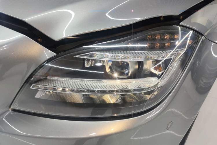Used Mercedes-Benz CLS 2015 CLS 320 Left Front Headlight