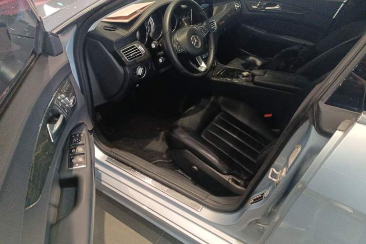 Used Mercedes-Benz CLS 2015 CLS 320 Left Front Seat