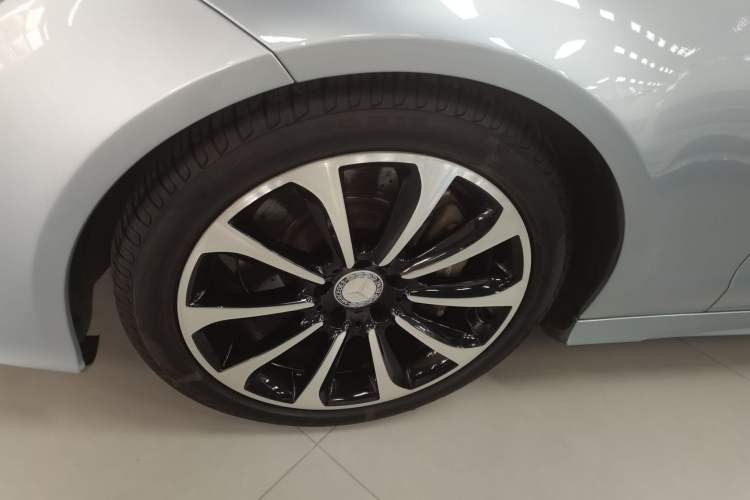 Used Mercedes-Benz CLS 2015 CLS 320 Left Front Wheel Hub