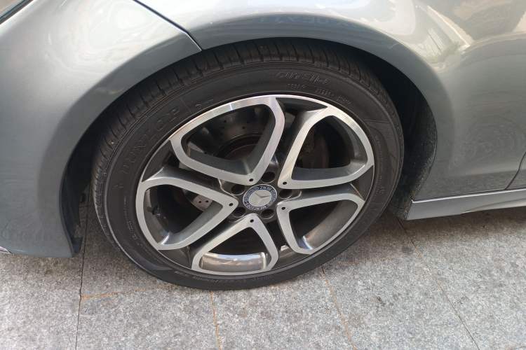 Used Mercedes-Benz CLS 2015 CLS 260 Left Front Wheel Hub