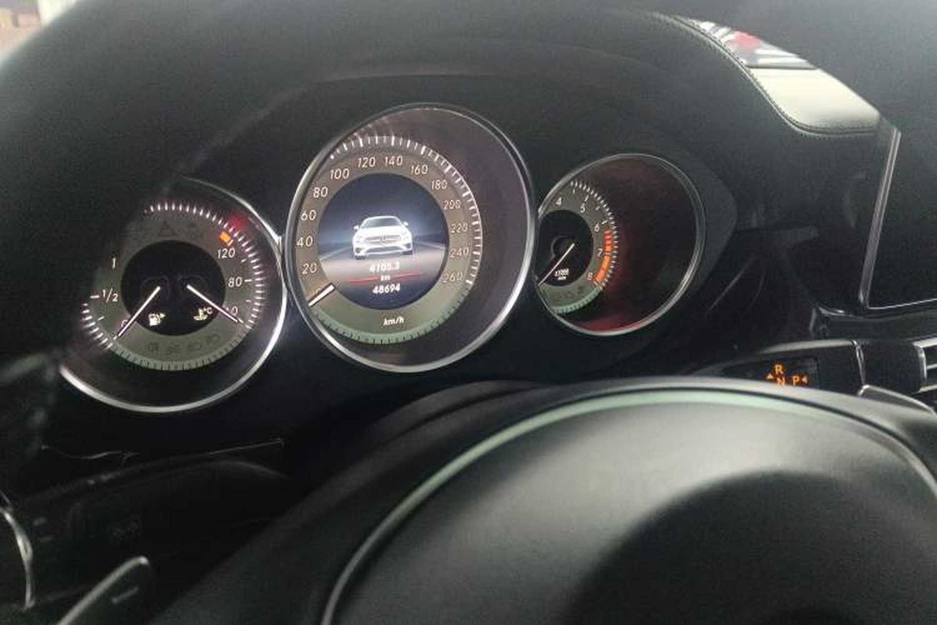 Used Mercedes-Benz CLS 2015 CLS 260 Odometer Close Up