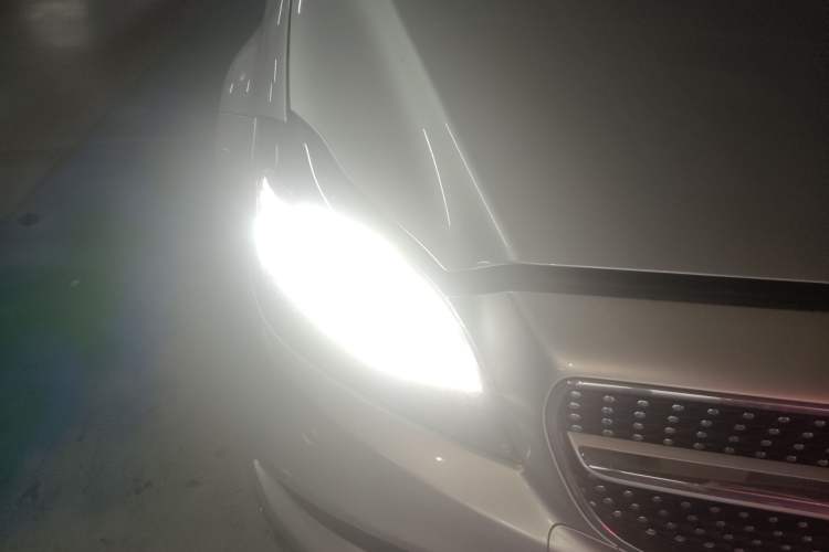 Used Mercedes-Benz CLS 2015 CLS 260 Right Front Headlight