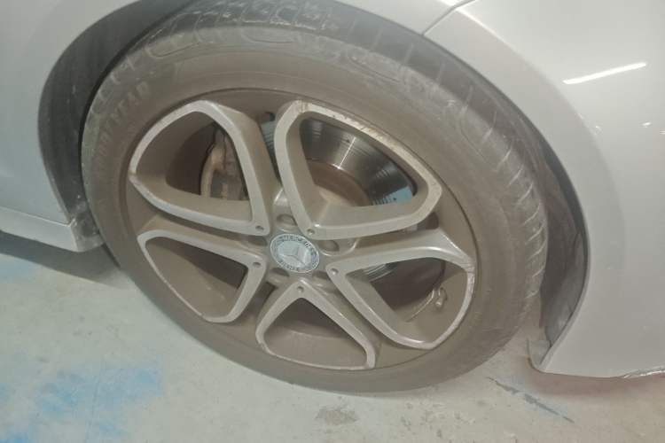 Used Mercedes-Benz CLS 2015 CLS 260 Right Front Wheel Hub