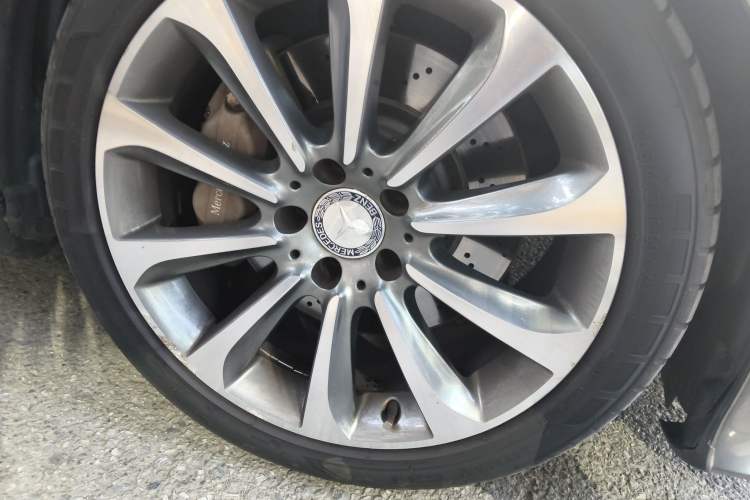Used Mercedes-Benz CLS 2015 CLS 320 Right Front Wheel Hub