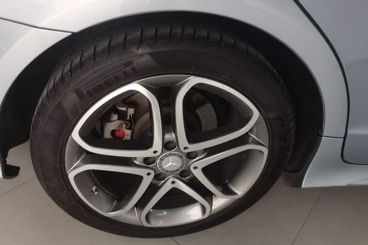 Used Mercedes-Benz CLS 2015 CLS 260 Right Rear Wheel Hub
