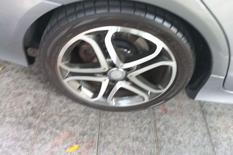 Used Mercedes-Benz CLS 2015 CLS 260 Right Rear Wheel Hub