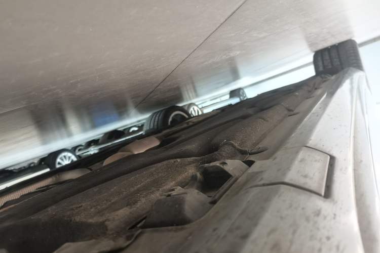 Used Mercedes-Benz CLS 2015 CLS 260 Right Side Sill