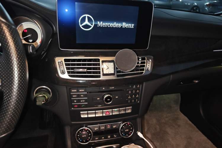 Used Mercedes-Benz CLS 2015 CLS 320 Audio And AC Panel