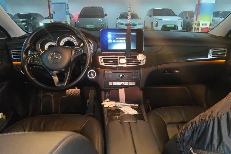 Used Mercedes-Benz CLS 2015 CLS 260 Center Console