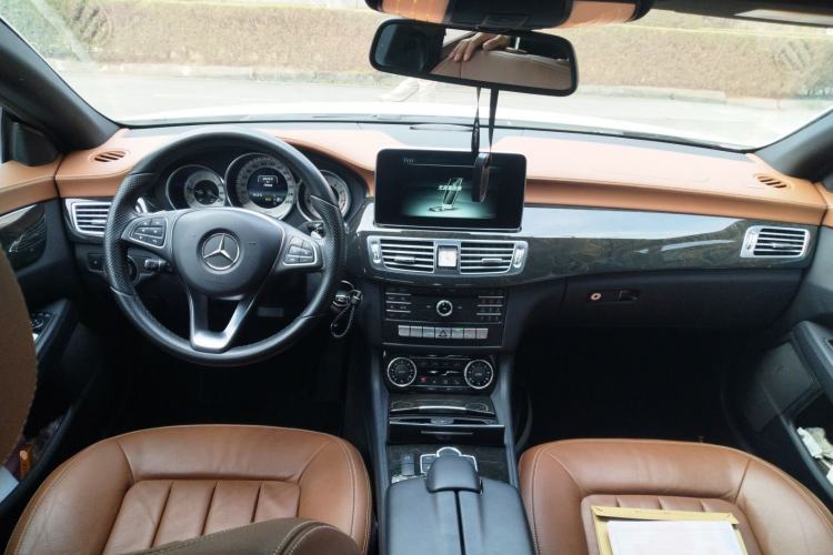 Used Mercedes-Benz CLS 2015 CLS 260 Center Console