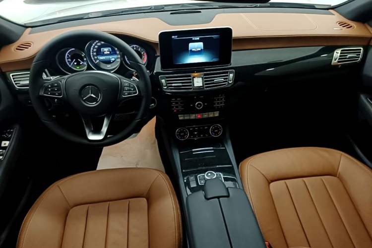 Used Mercedes-Benz CLS 2015 CLS 320 Center Console