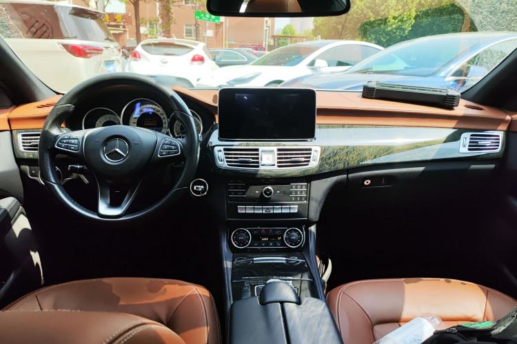 Used Mercedes-Benz CLS 2015 CLS 320 Center Console