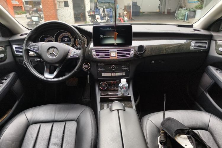 Used Mercedes-Benz CLS 2015 CLS 320 Center Console