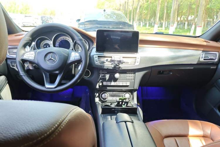 Used Mercedes-Benz CLS 2015 CLS 260 Center Console