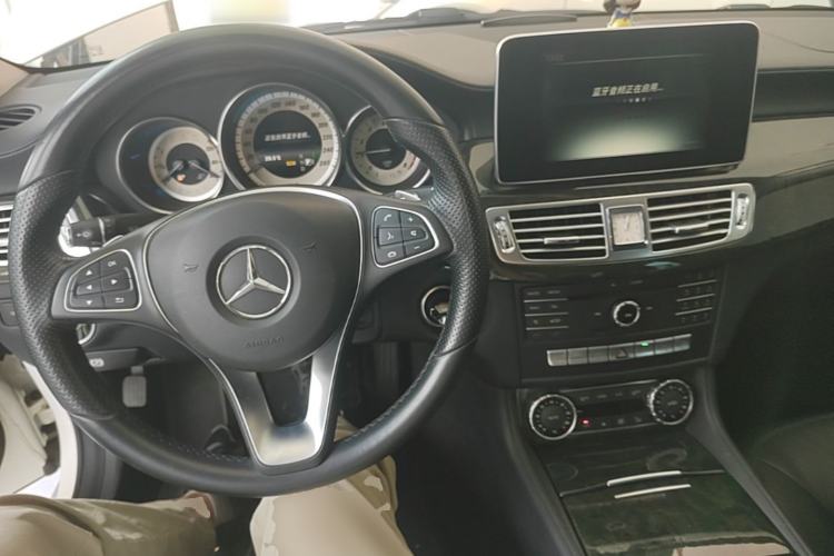 Used Mercedes-Benz CLS 2015 CLS 320 Center Console