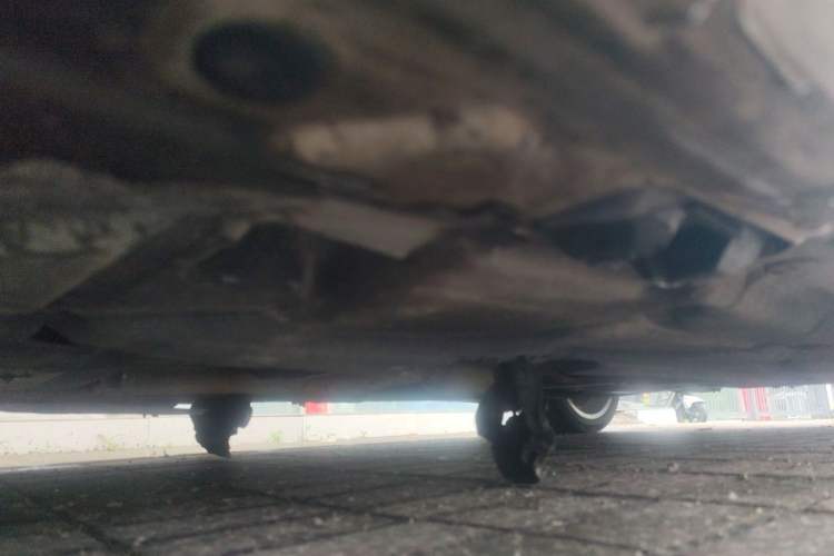 Used Mercedes-Benz CLS  Chassis Front Left