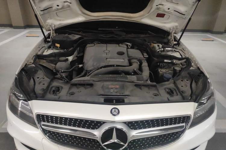 Used Mercedes-Benz CLS 2015 CLS 260 Engine Bay