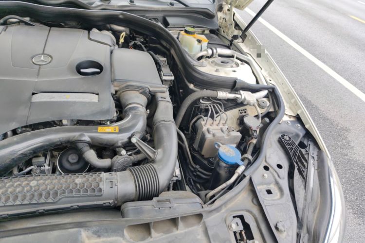 Used Mercedes-Benz CLS 2015 CLS 260 Engine Bay Left