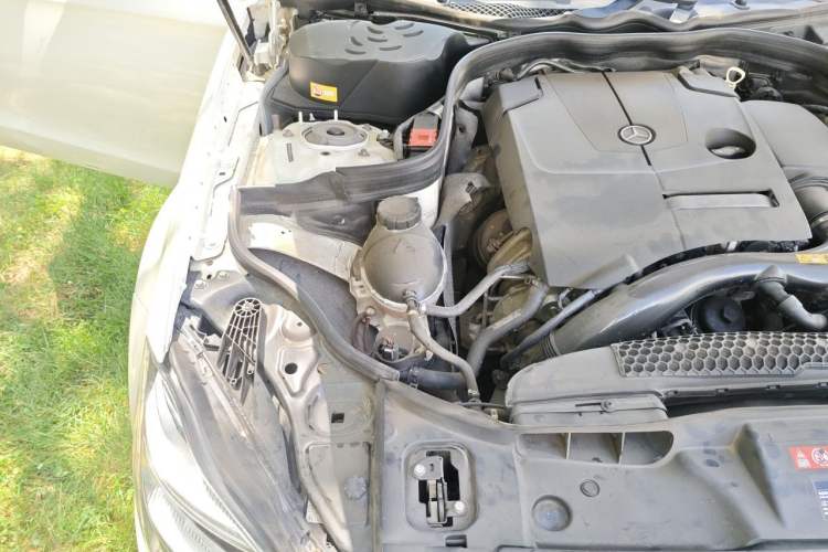 Used Mercedes-Benz CLS 2015 CLS 260 Engine Bay Right