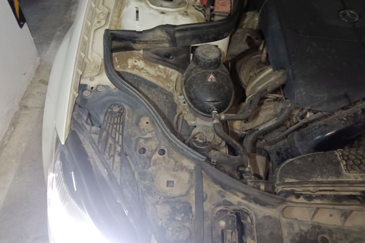 Used Mercedes-Benz CLS 2015 CLS 260 Engine Bay Right