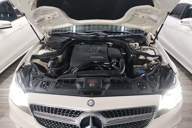 Used Mercedes-Benz CLS 2015 CLS 260 Engine Bay