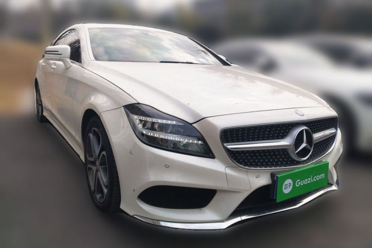 Used Mercedes-Benz CLS 2015 CLS 260 Front Right 45 Deg