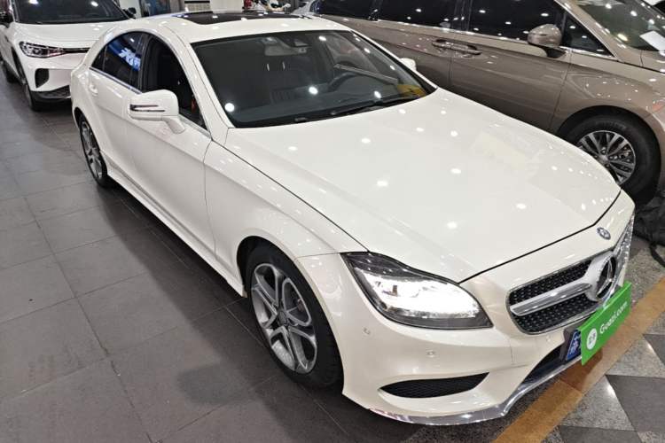 Used Mercedes-Benz CLS 2015 CLS 260 Front Right 45 Deg