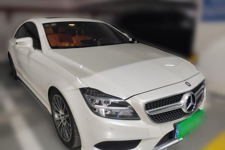 Used Mercedes-Benz CLS 2015 CLS 320 Front Right 45 Deg