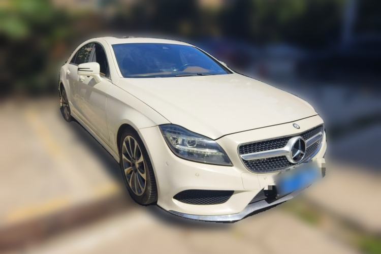 Used Mercedes-Benz CLS 2015 CLS 320 Front Right 45 Deg