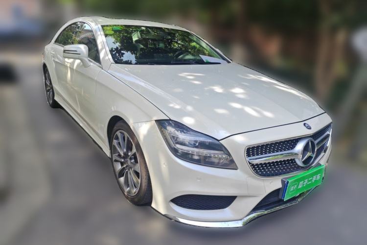 Used Mercedes-Benz CLS 2015 CLS 320 Front Right 45 Deg