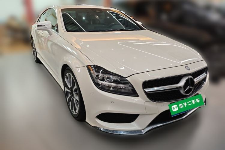 Used Mercedes-Benz CLS 2015 CLS 320 Front Right 45 Deg