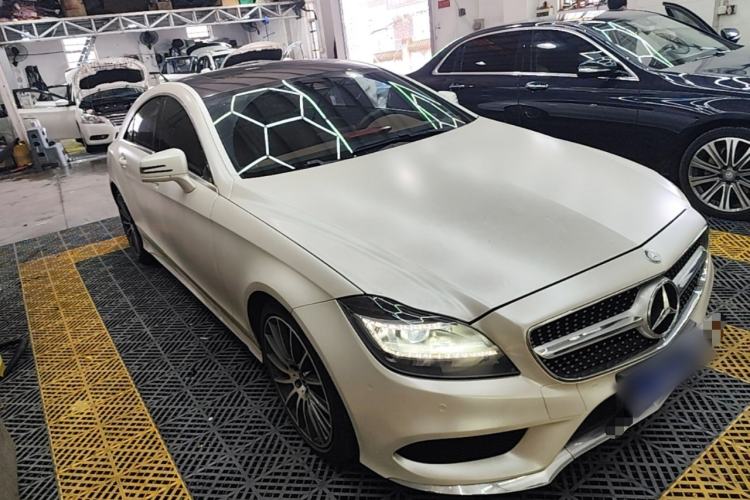 Used Mercedes-Benz CLS 2015 CLS 260 Front Right 45 Deg