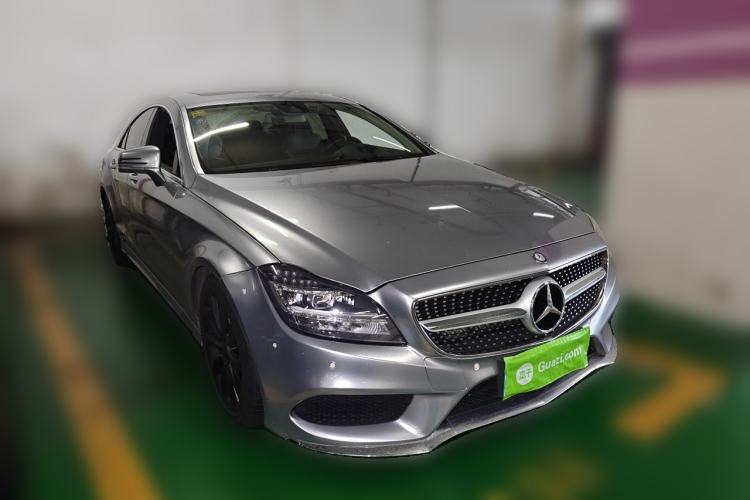 Used Mercedes-Benz CLS 2015 CLS 320 Front Right 45 Deg