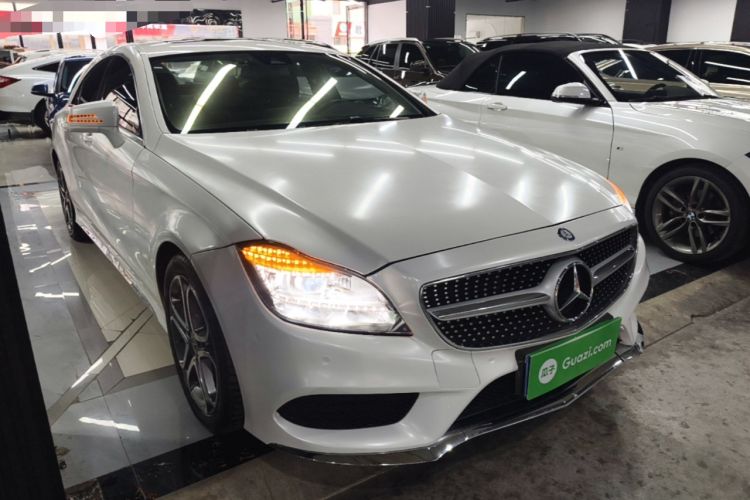 Used Mercedes-Benz CLS 2015 CLS 260 Front Right 45 Deg