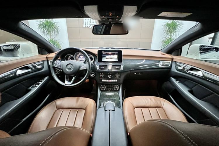 Used Mercedes-Benz CLS 2015 CLS 320 Interior 1