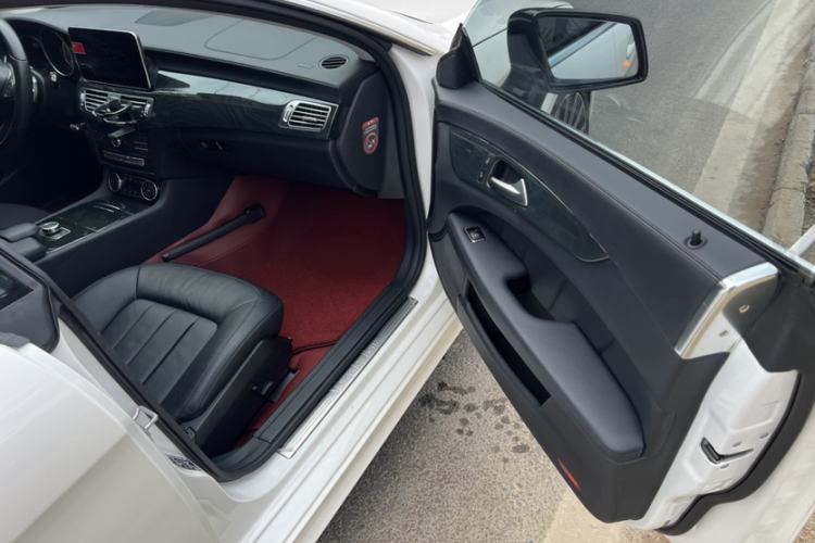Used Mercedes-Benz CLS 2015 CLS 260 Interior 10