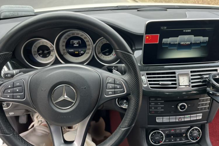 Used Mercedes-Benz CLS 2015 CLS 260 Interior 12