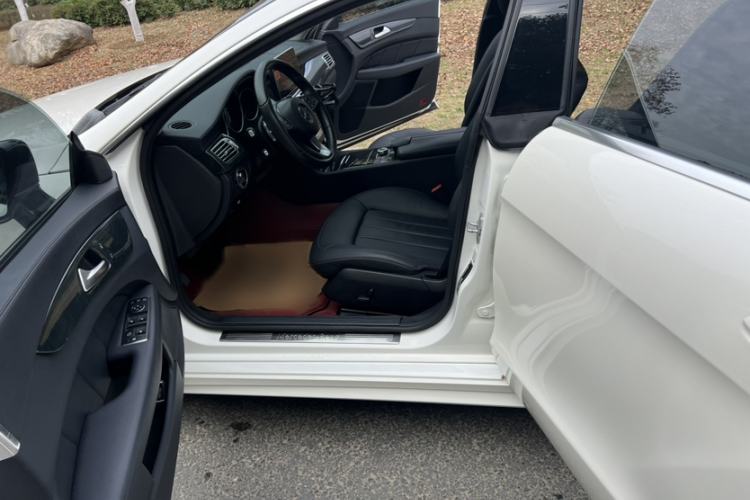 Used Mercedes-Benz CLS 2015 CLS 260 Interior 13