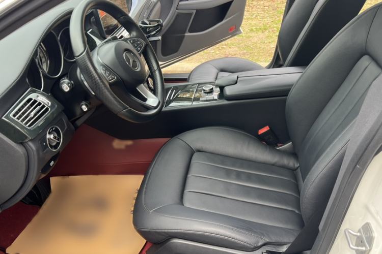 Used Mercedes-Benz CLS 2015 CLS 260 Interior 2