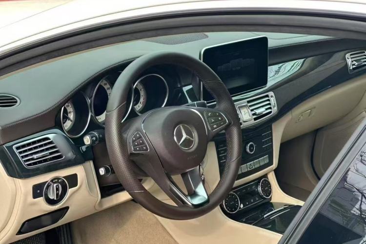 Used Mercedes-Benz CLS 2015 CLS 260 Interior 3