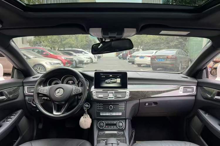 Used Mercedes-Benz CLS 2015 CLS 260 Interior 3