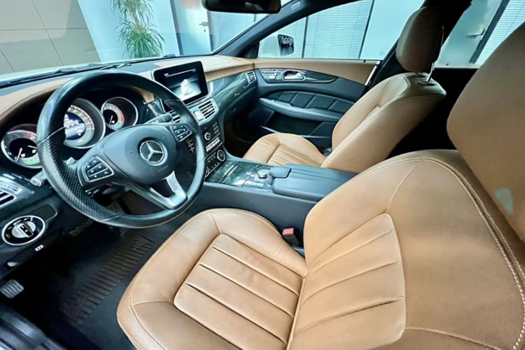 Used Mercedes-Benz CLS 2015 CLS 320 Interior 4