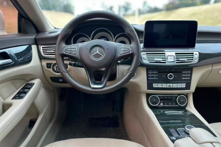 Used Mercedes-Benz CLS 2015 CLS 260 Interior 5