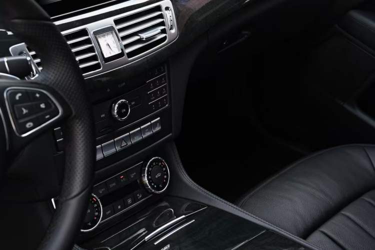 Used Mercedes-Benz CLS 2015 CLS 260 Interior 6